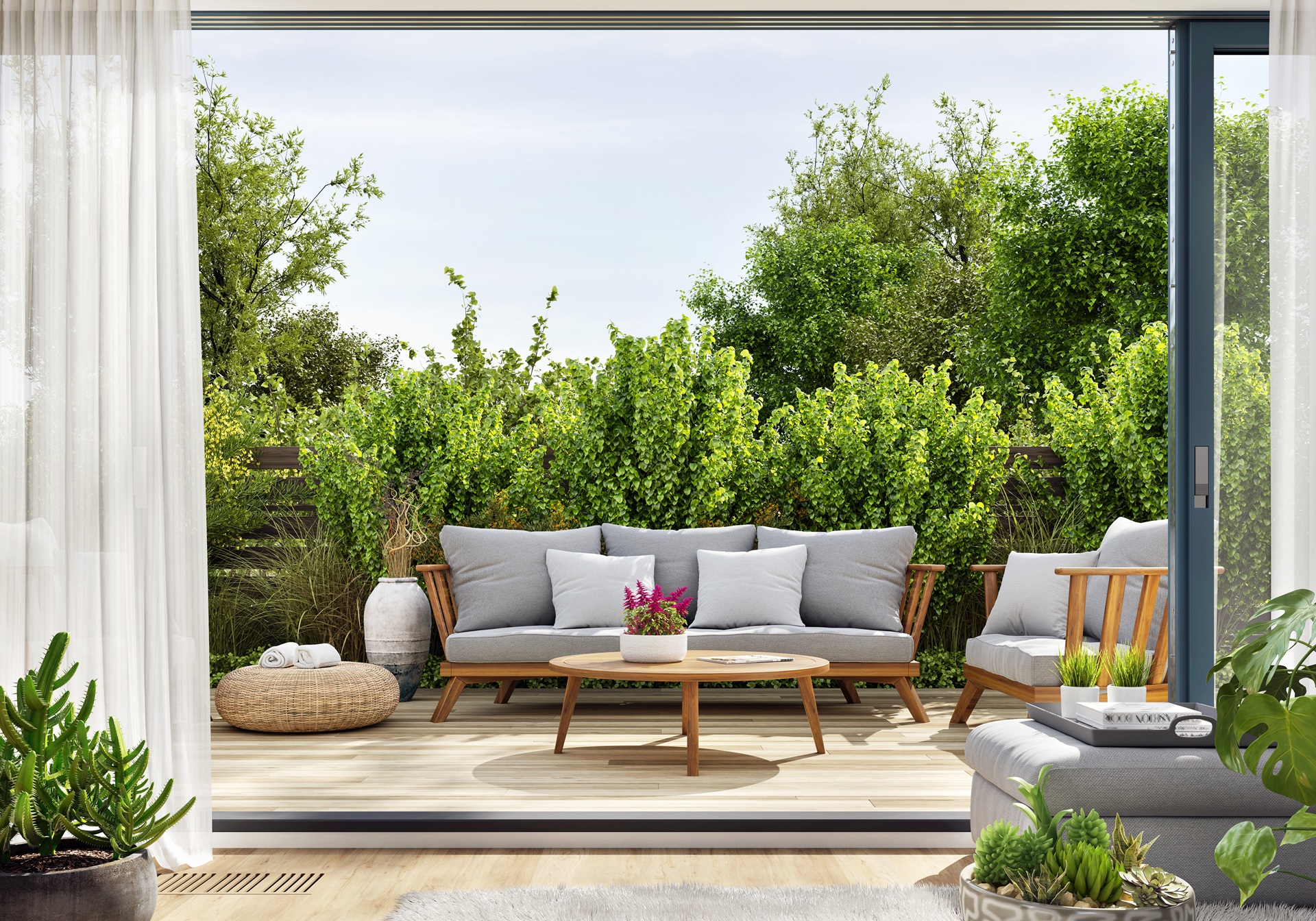 Moderne Terrasse mit Sofa und Glastüren | Terrassenüberdachung Berlin
